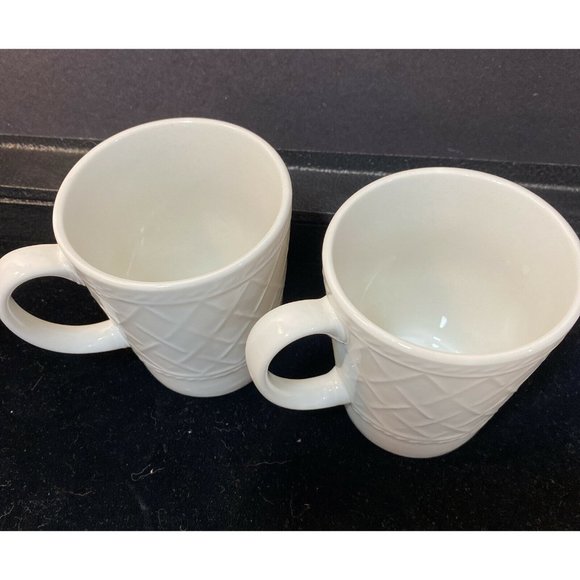 Set of 2 TOTALLY TODAY coffee cups white lattice print. Ex con'd replacement - Picture 2 of 4